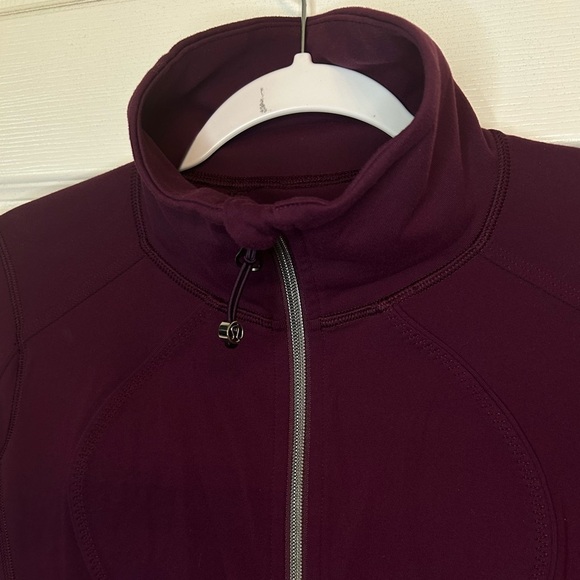 LULULEMON Nice Asana Jacket- Plum/ Size 6 - Picture 8 of 9